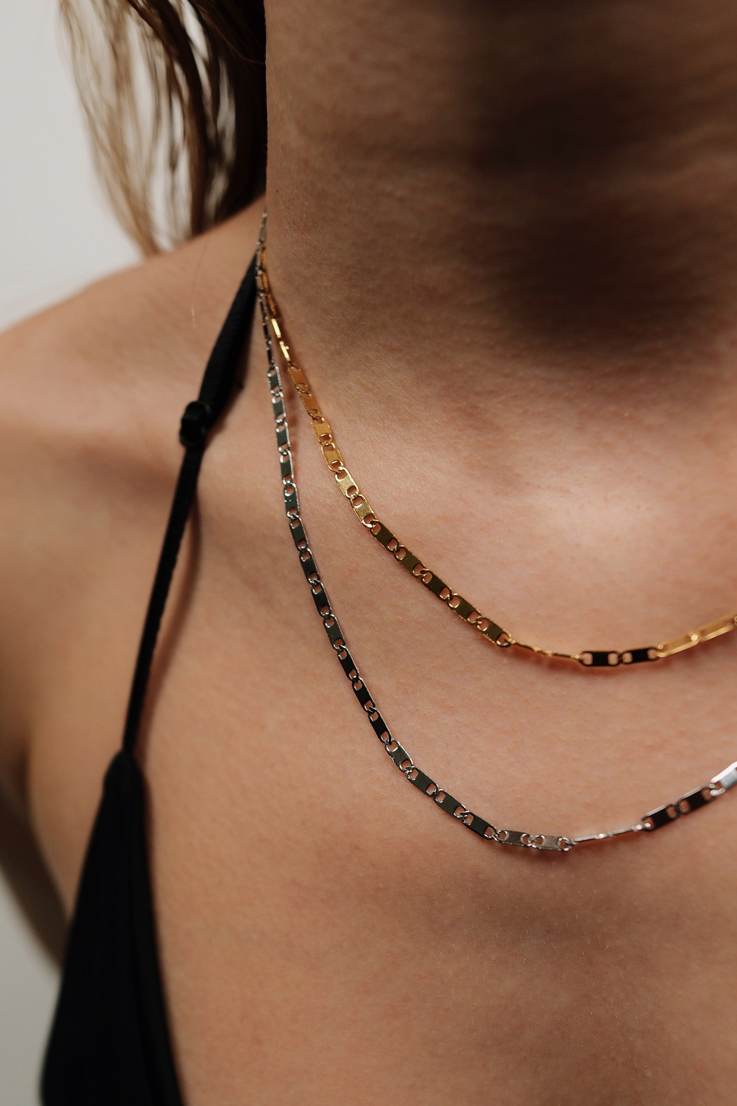 ANTAIOS SILVER NECKLACE