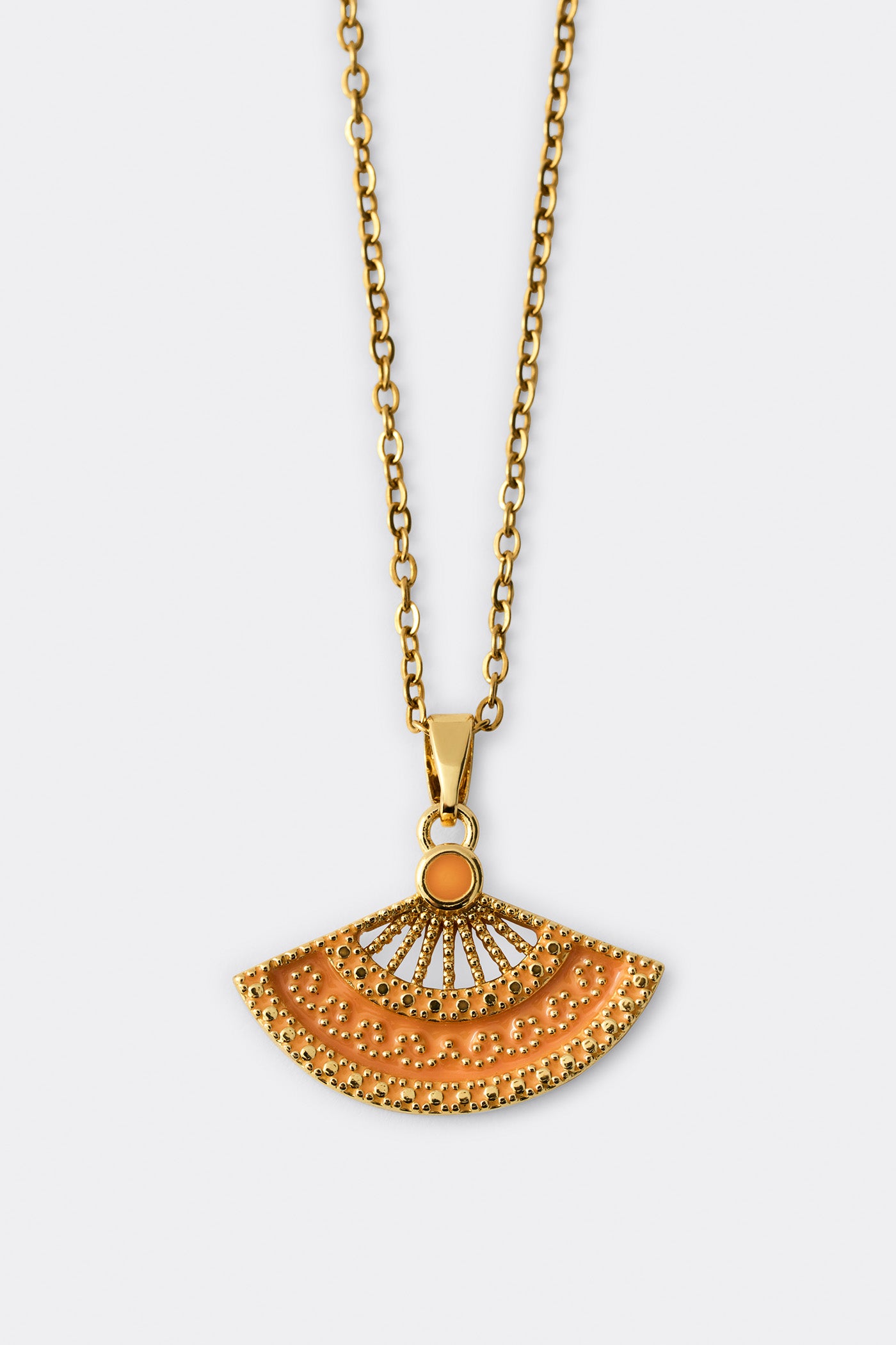APRICUS NECKLACE