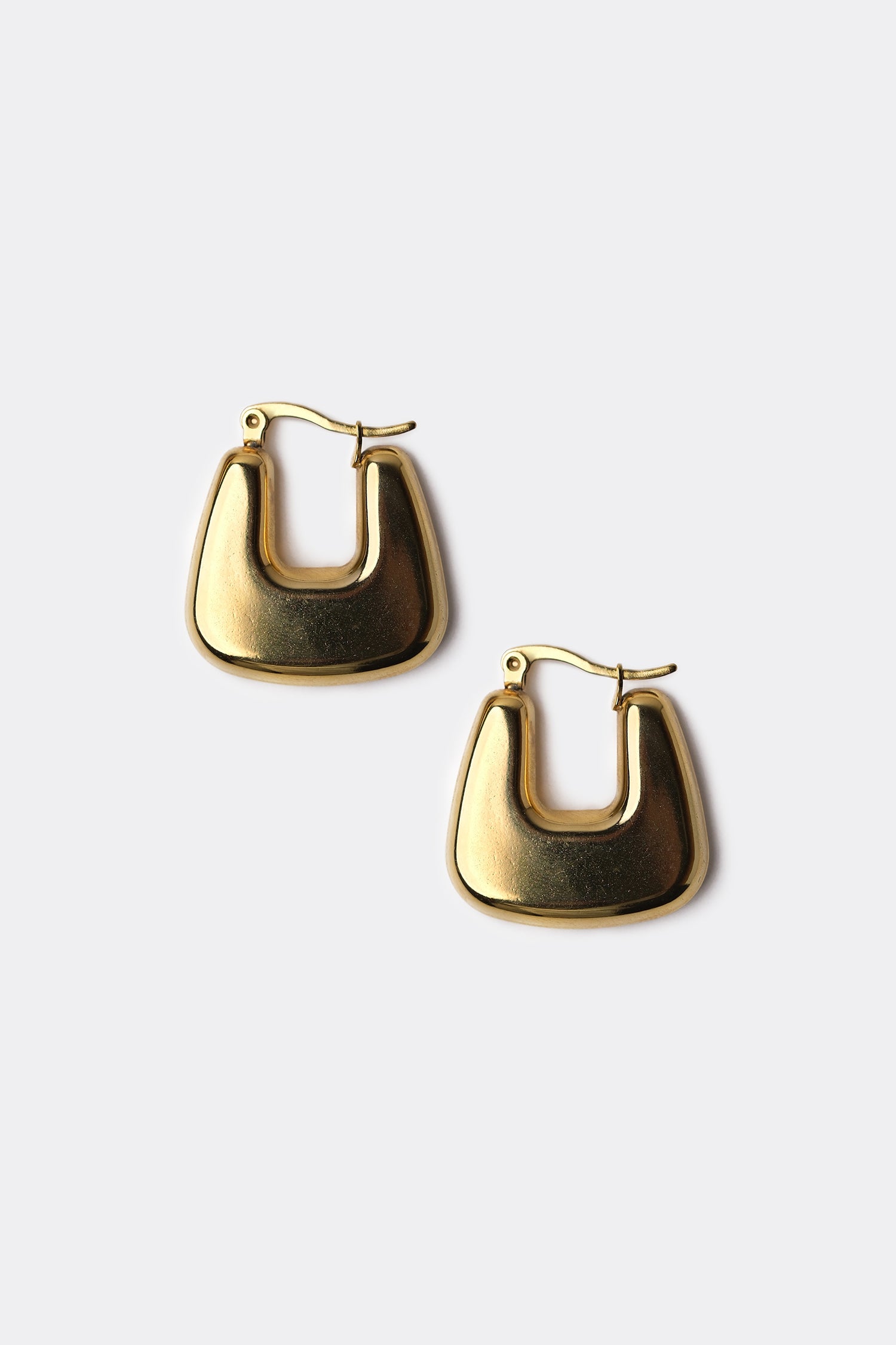 BEROE EARRING