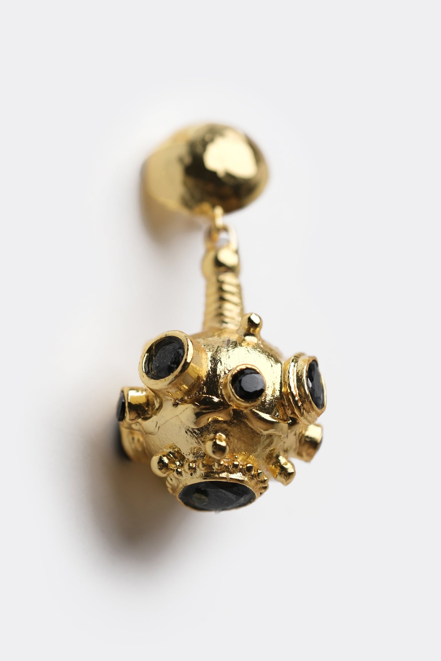 BRONTES EARRING