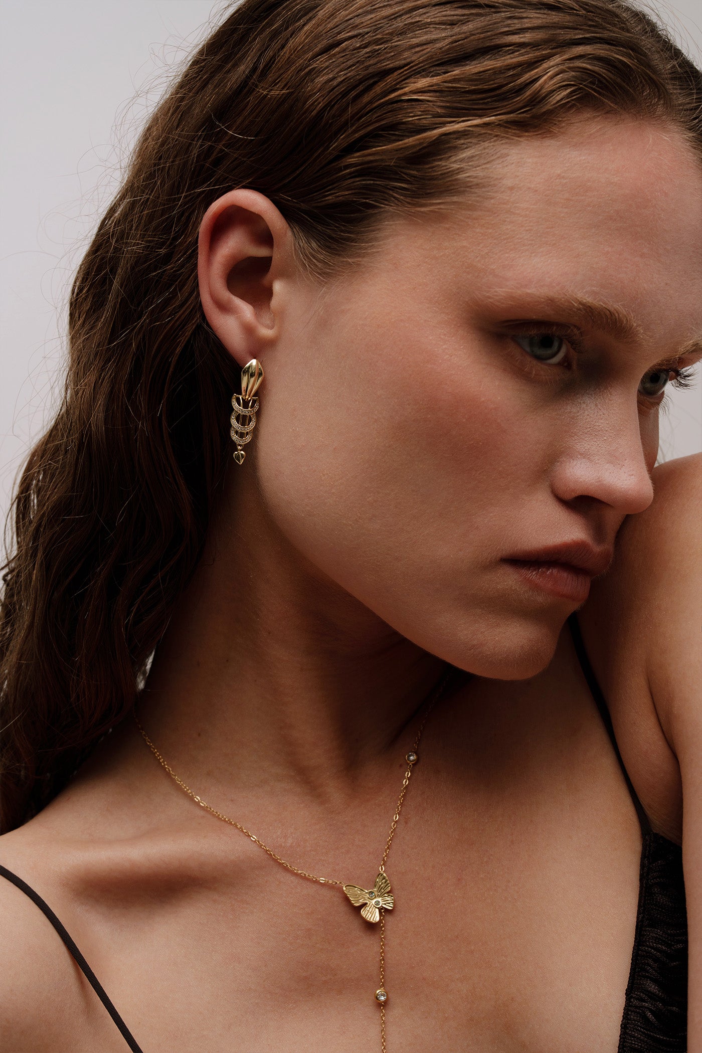 CHARIS EARRING