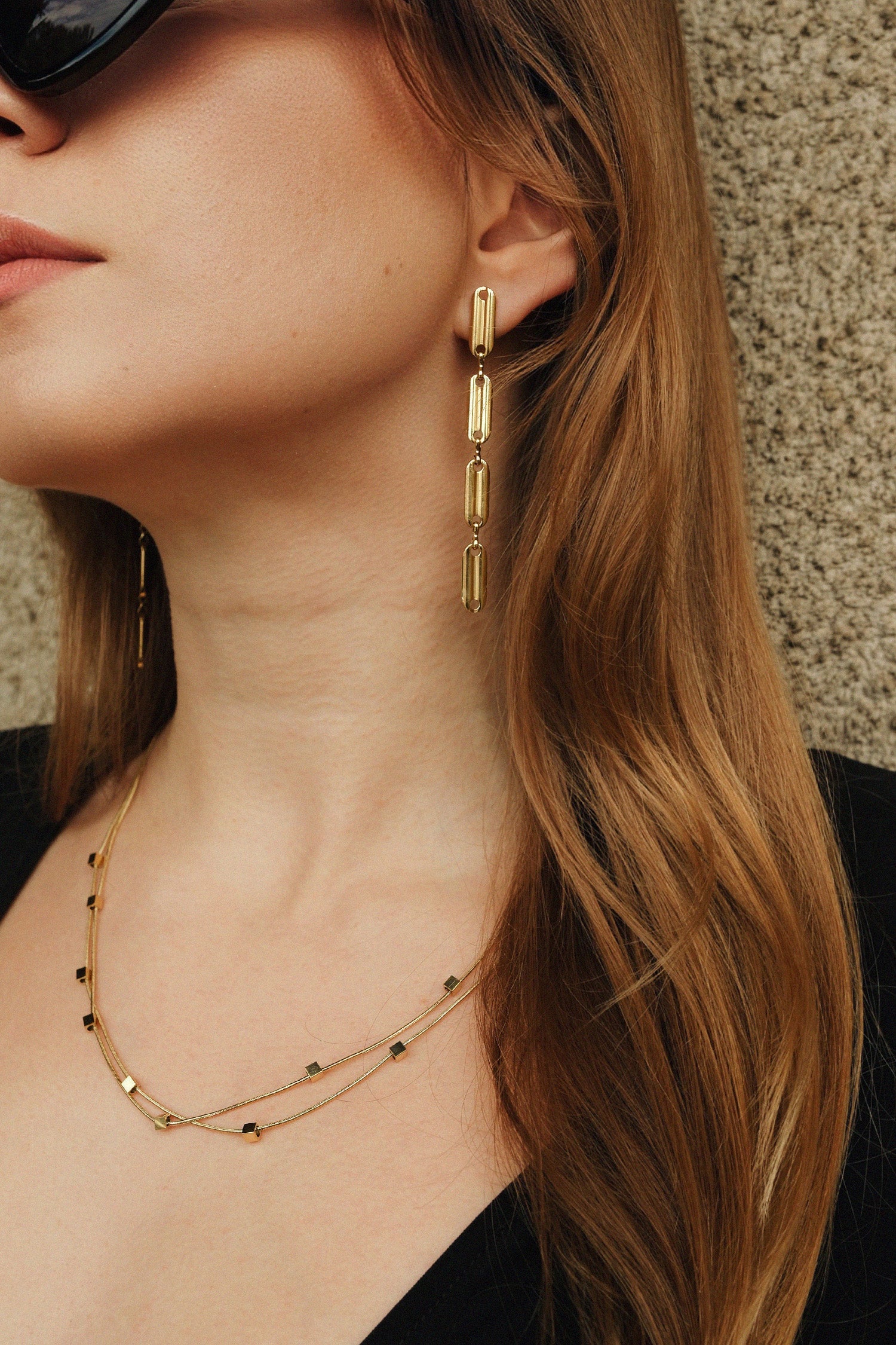 CYRIN GOLD EARRING