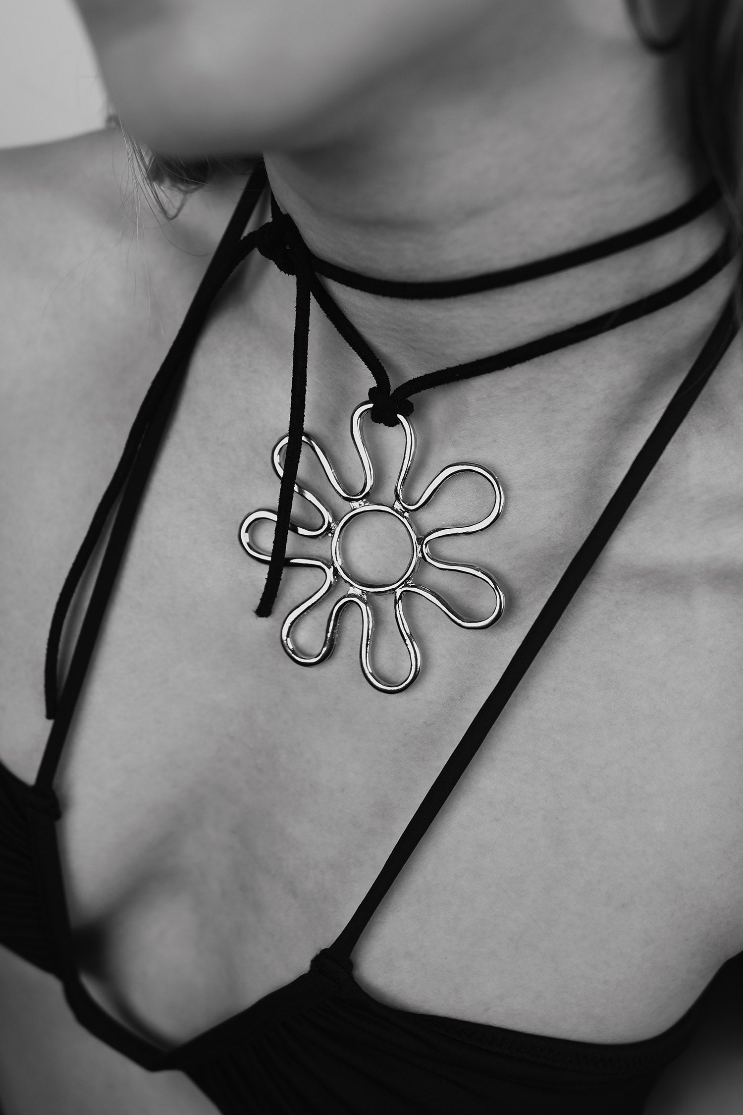 EVANDROS BLACK SILVER NECKLACE