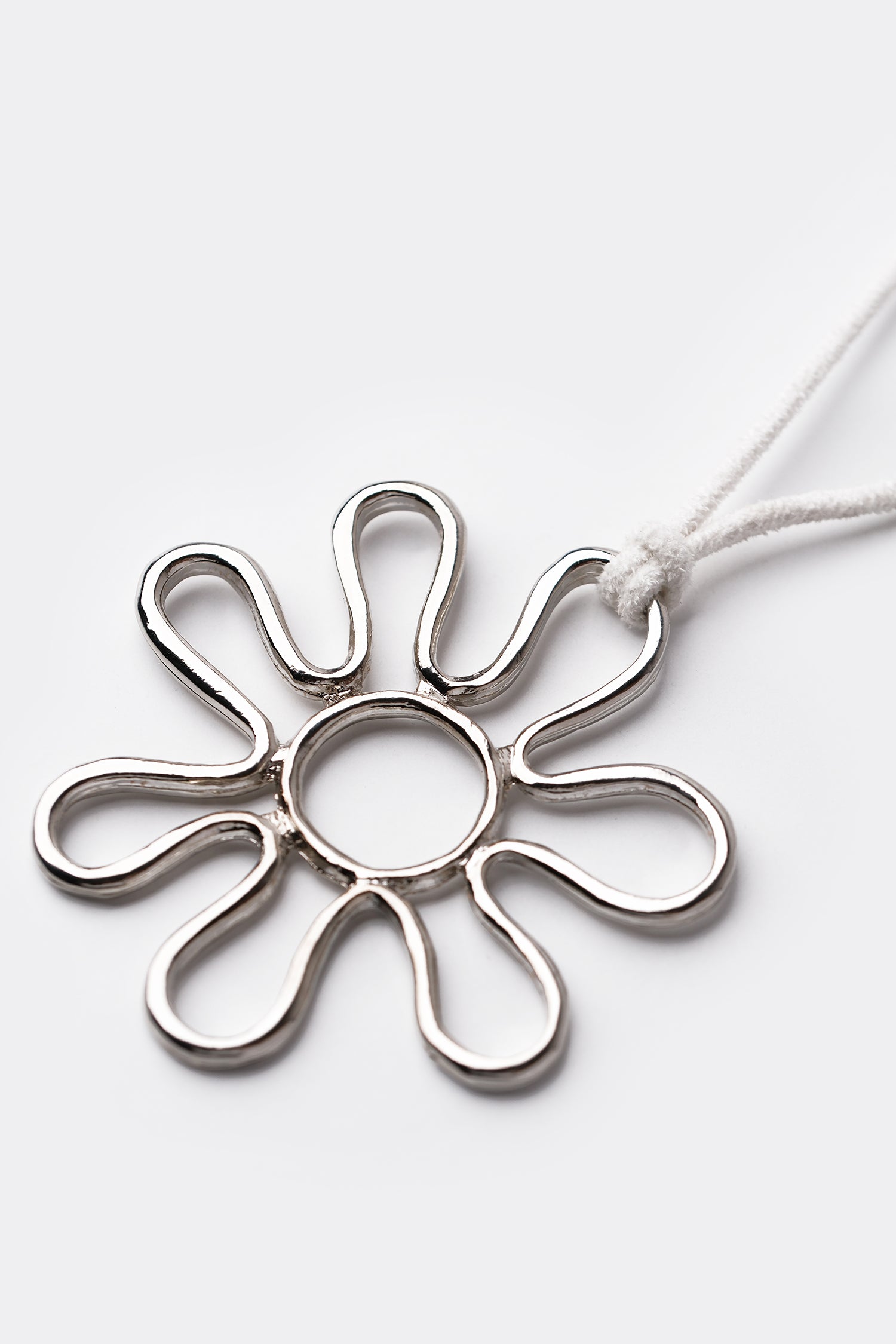 EVANDROS WHITE SILVER NECKLACE