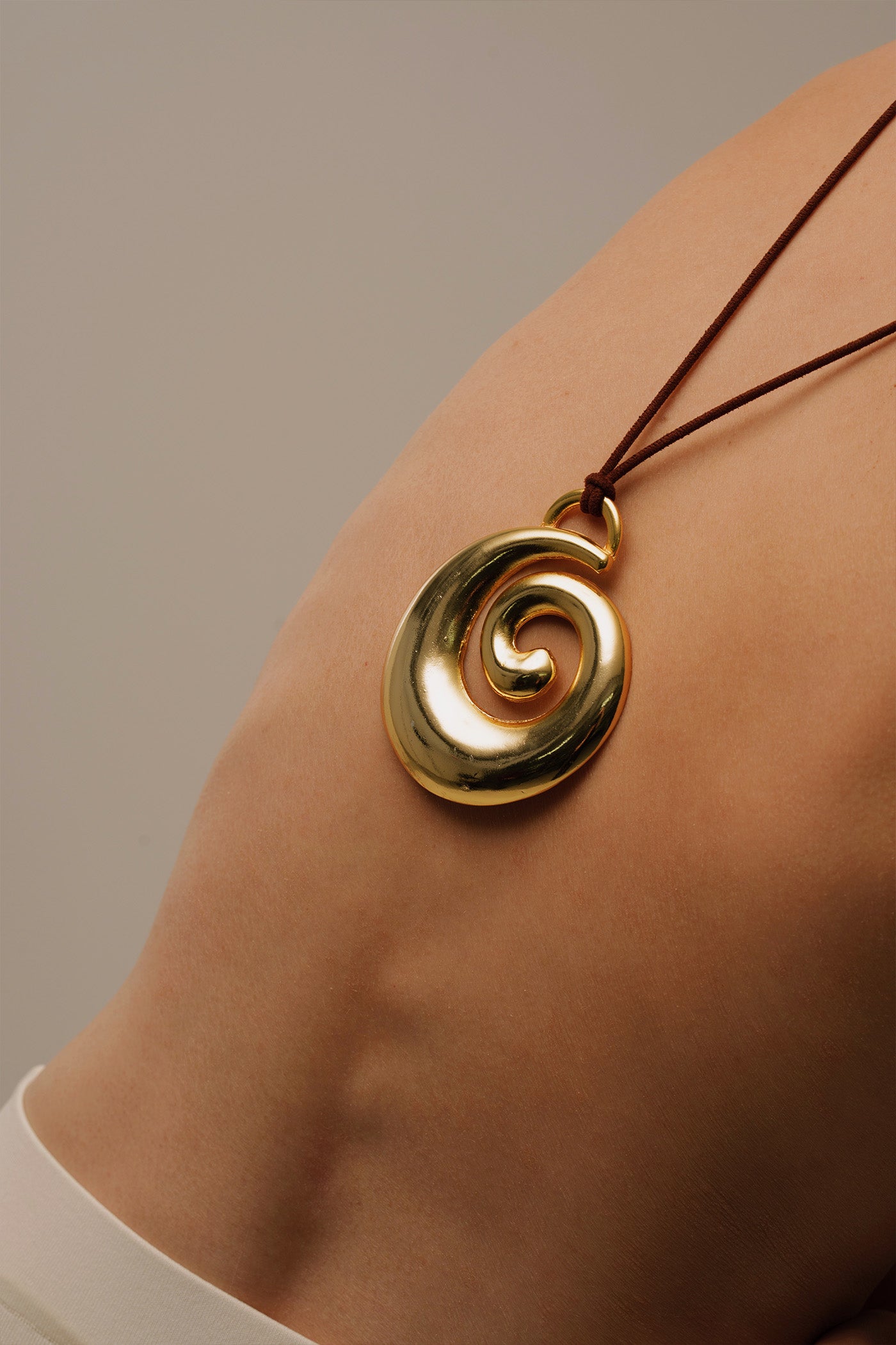 GIOIA BROWN GOLD NECKLACE