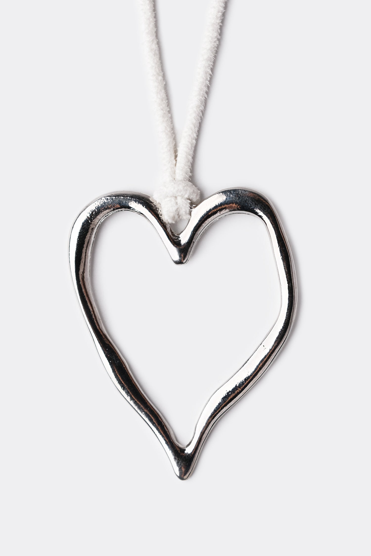 HELAINE WHITE SILVER NECKLACE