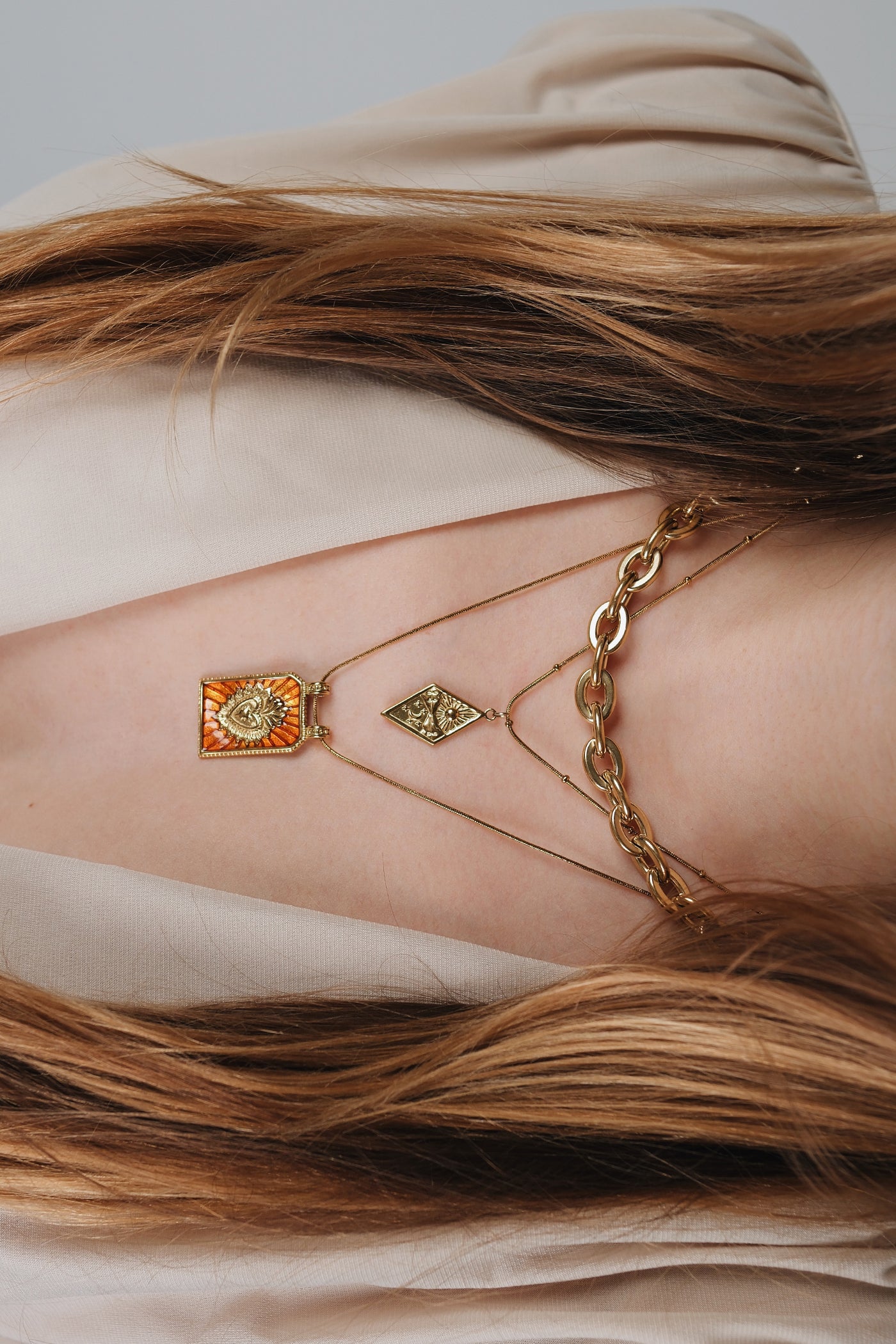 MAELORA NECKLACE
