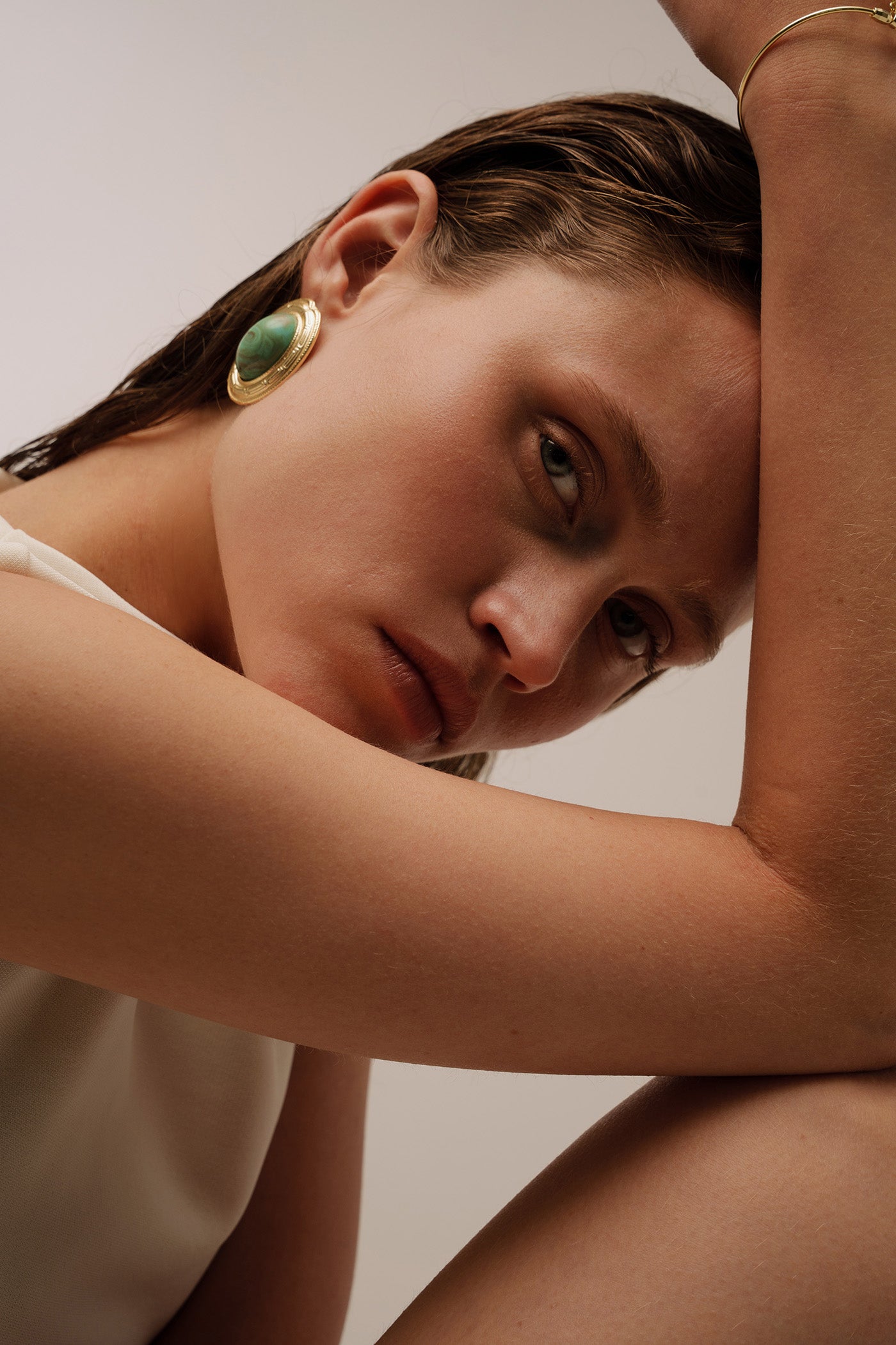 QUERCUS GREEN EARRING