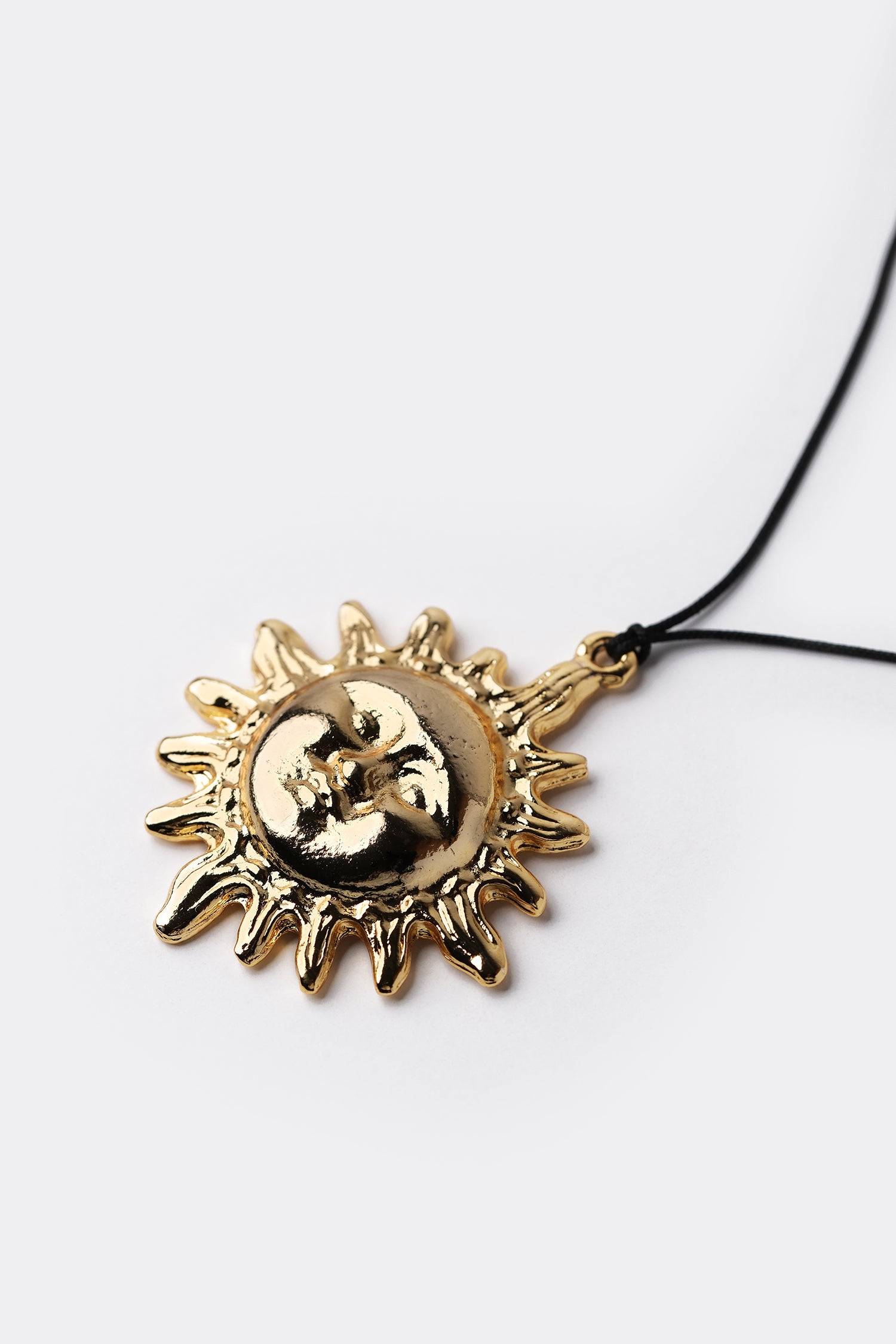 SANCHA BLACK NECKLACE