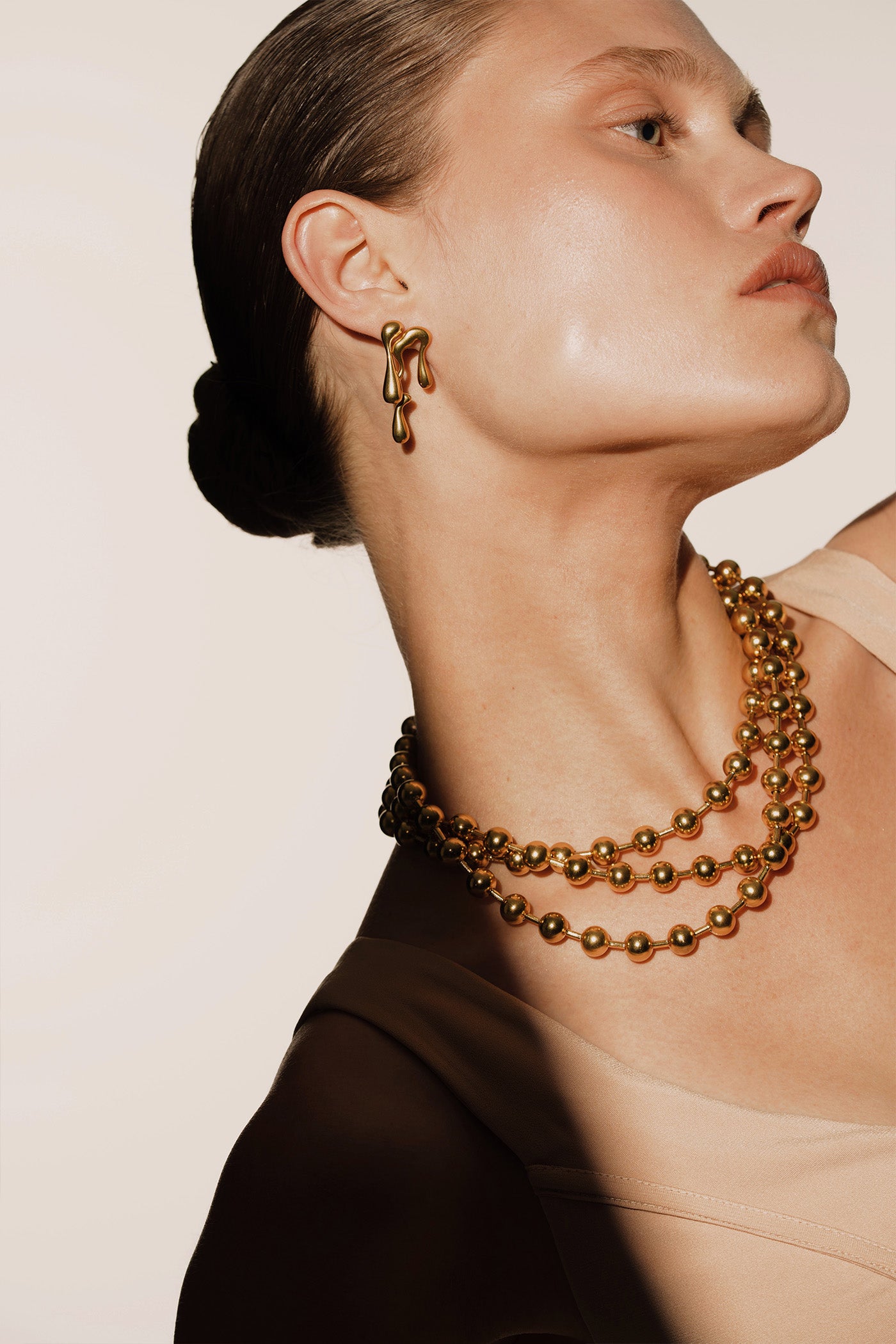 VAELIS NECKLACE