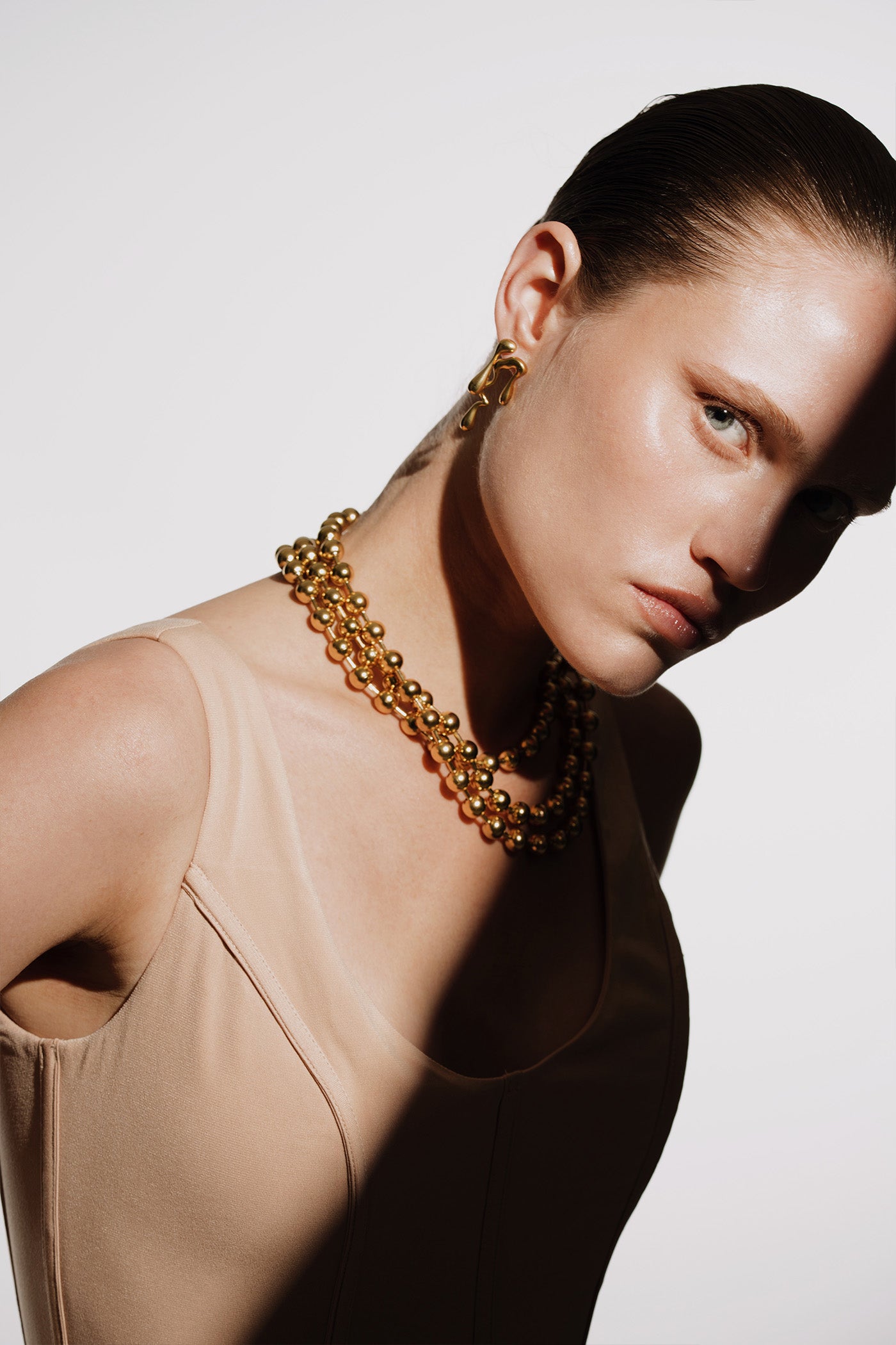 VAELIS NECKLACE