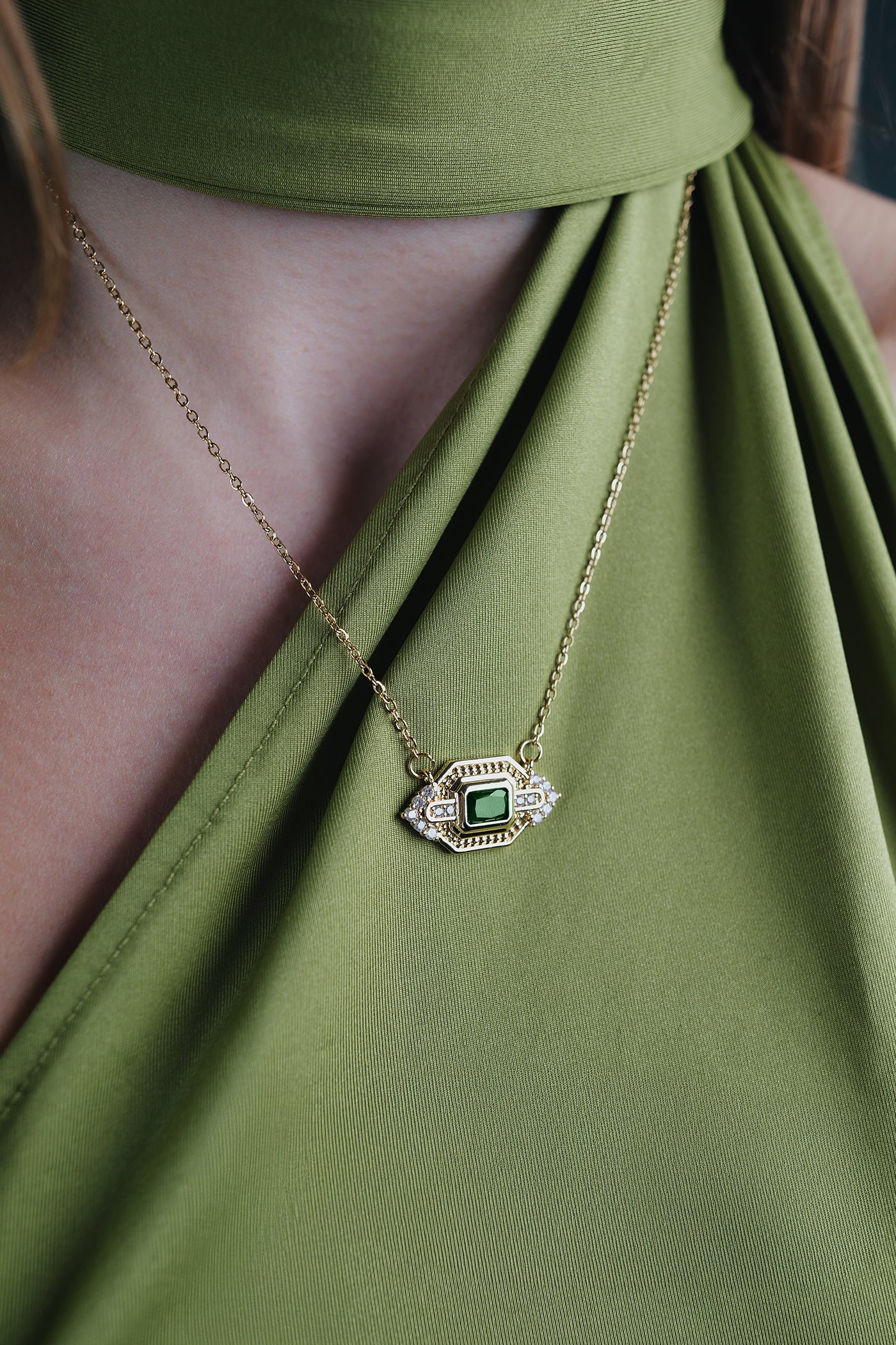VANDRIA NECKLACE