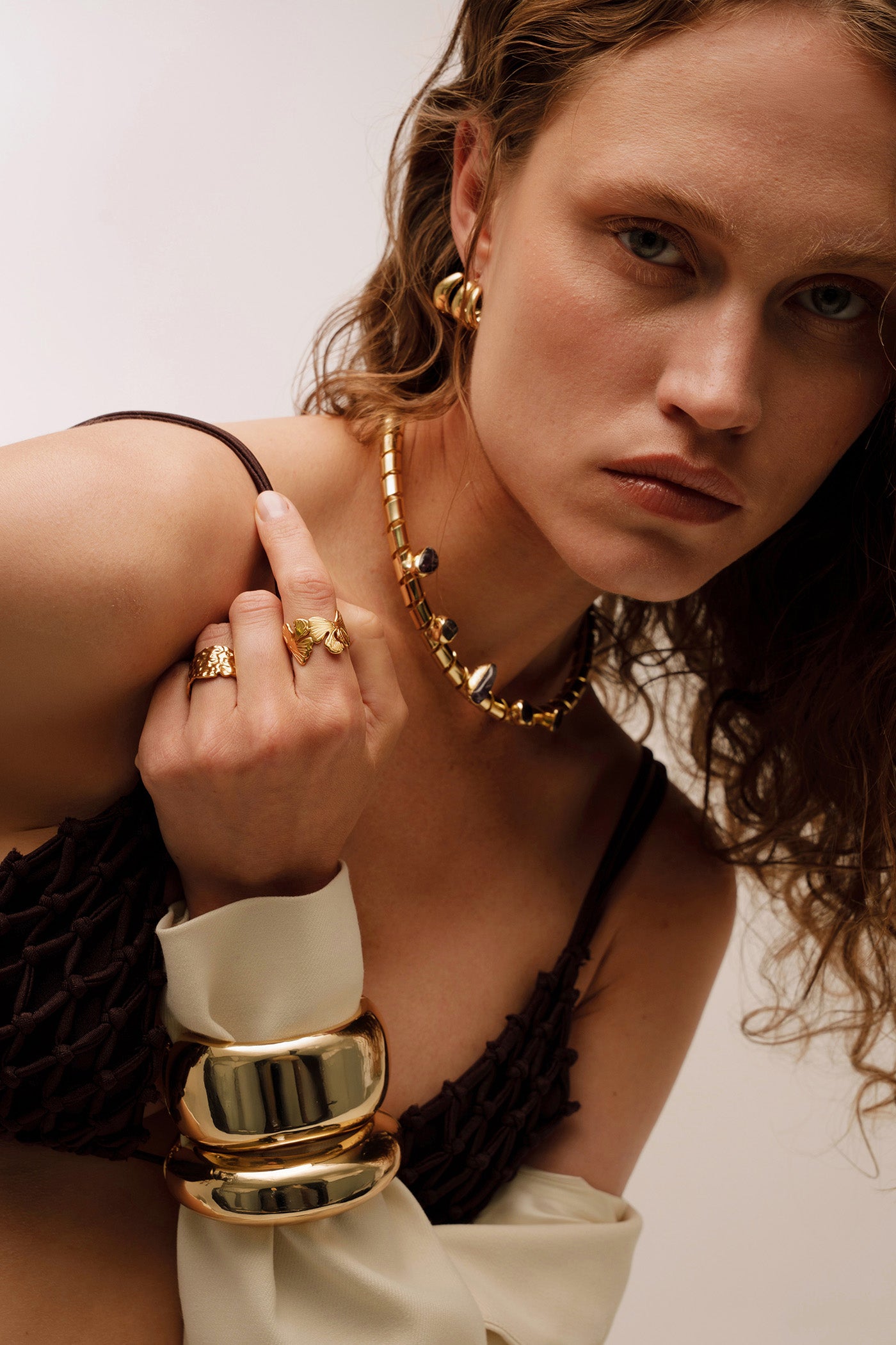 ANTHOS GOLD EARRING
