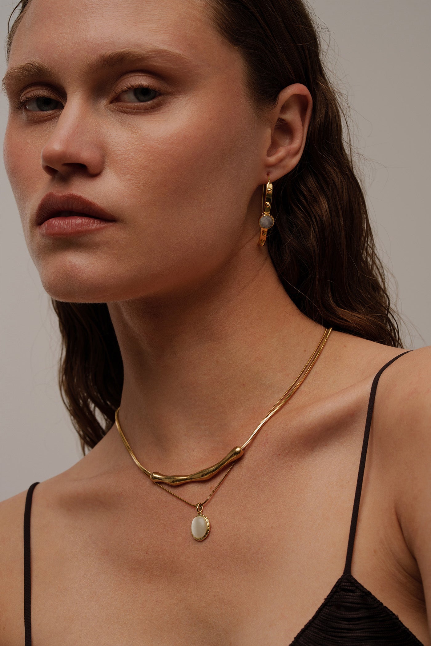 EUDORA WHITE NECKLACE