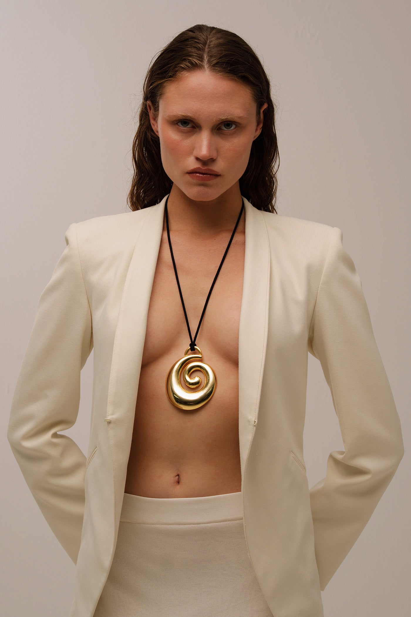 GIOIA BLACK GOLD NECKLACE