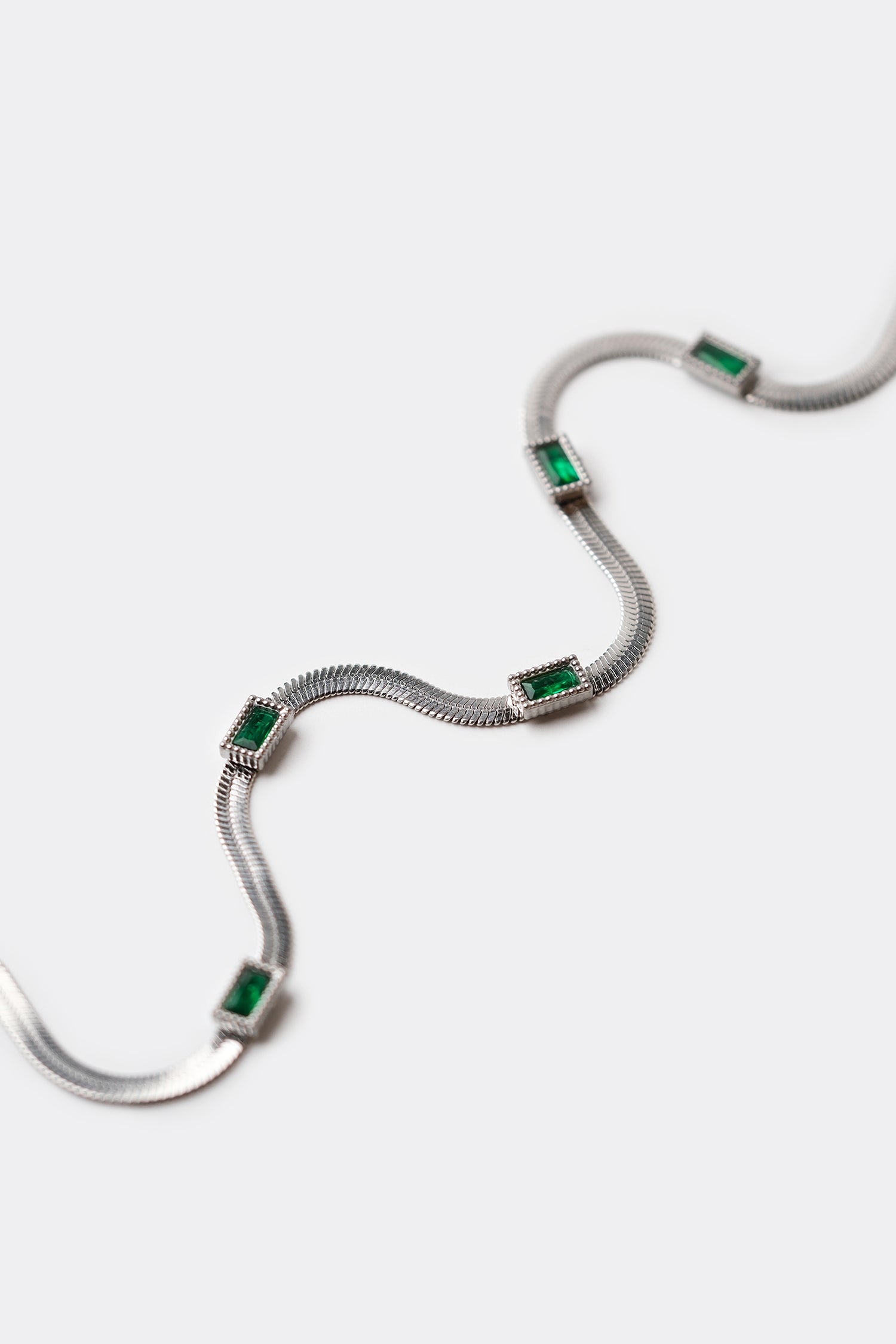 KALLISTO SILVER NECKLACE