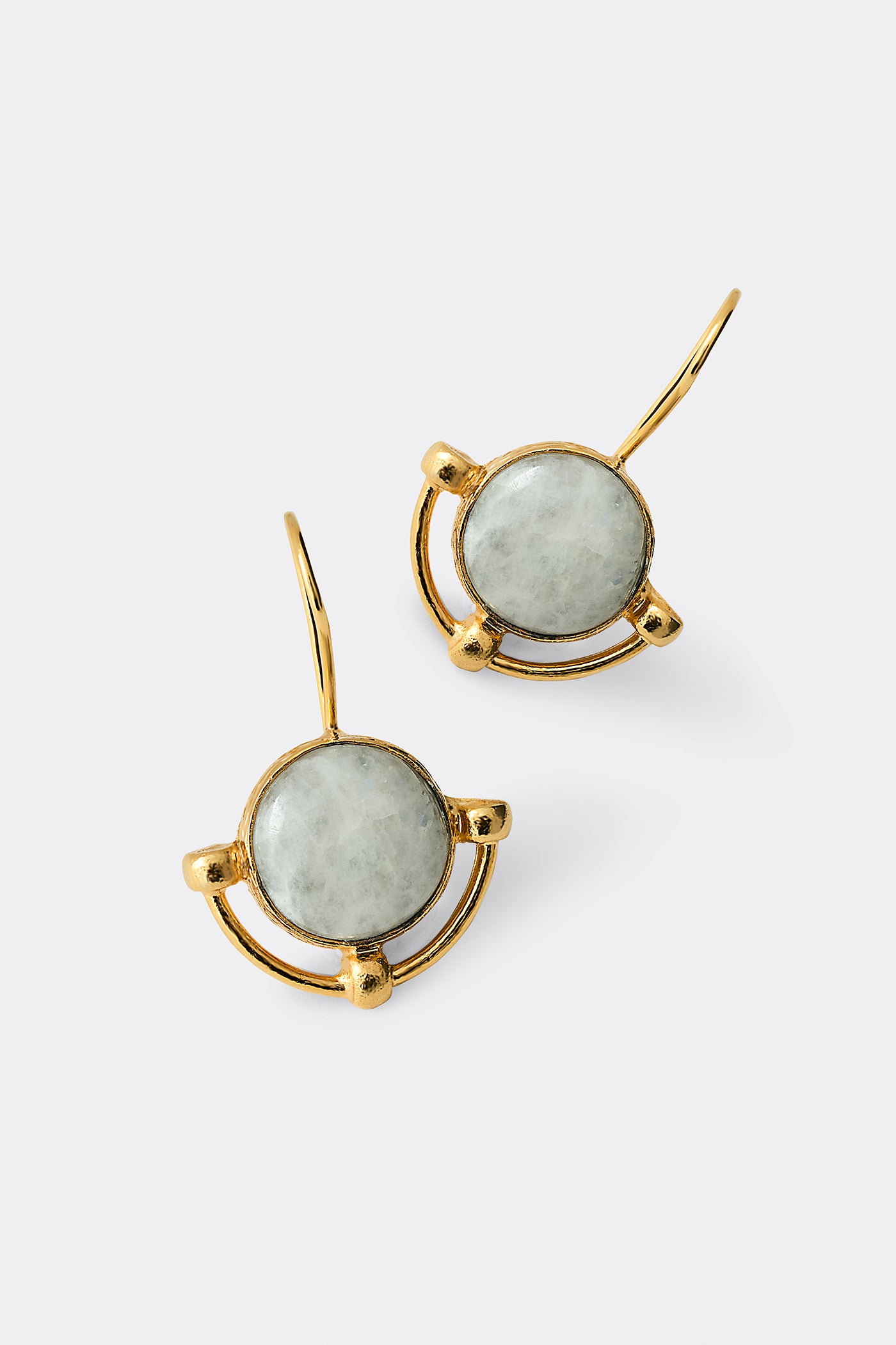 LOGGIA WHITE EARRING