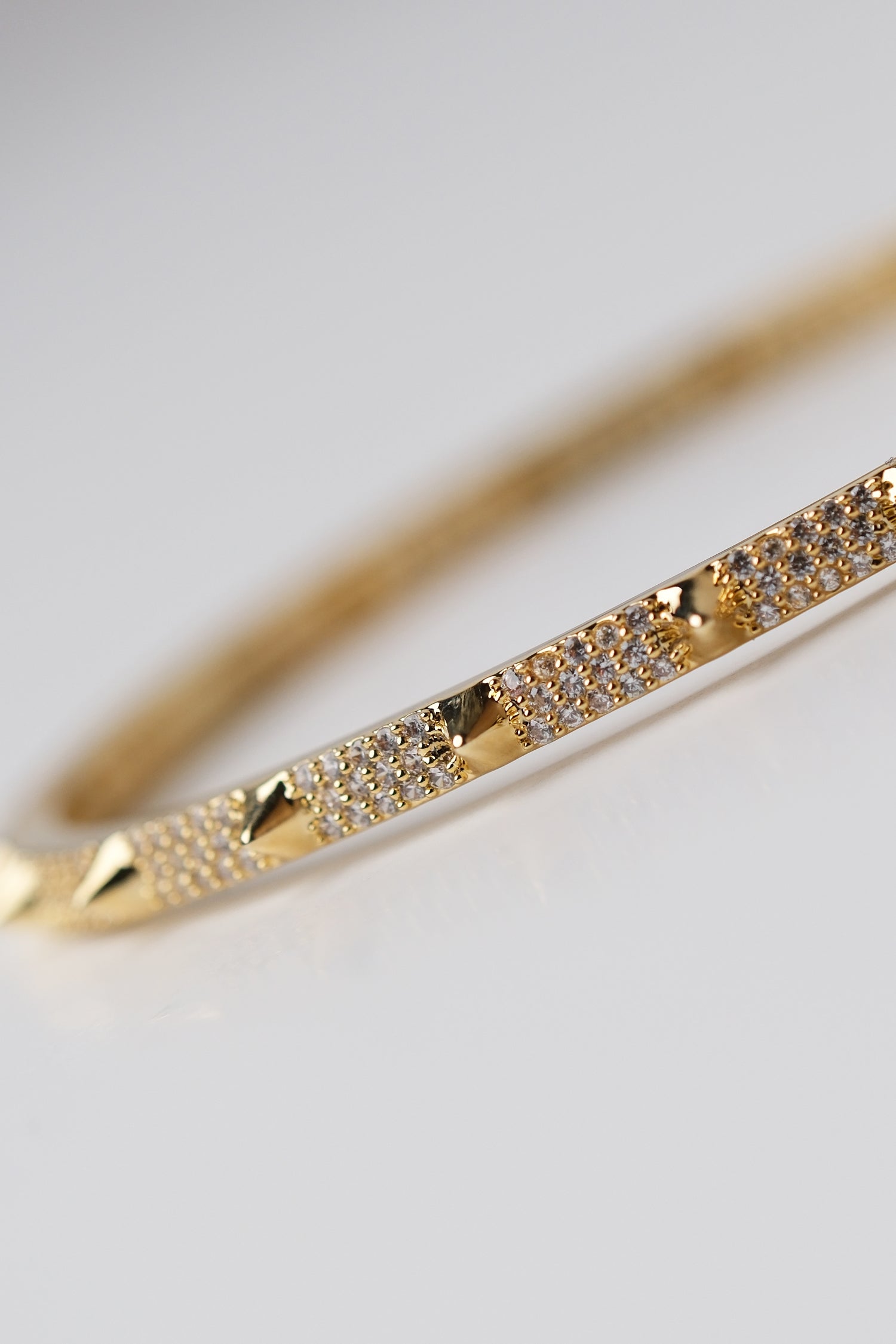 THORAVELIS GOLD BRACELET